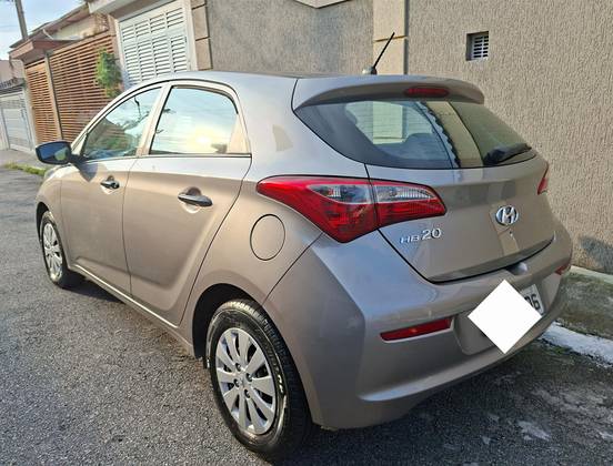 HYUNDAI HB20 1.0 COMFORT 12V FLEX 4P MANUAL HYUNDAI HB20 1.0 COMFORT 12V FLEX 4P MANUAL